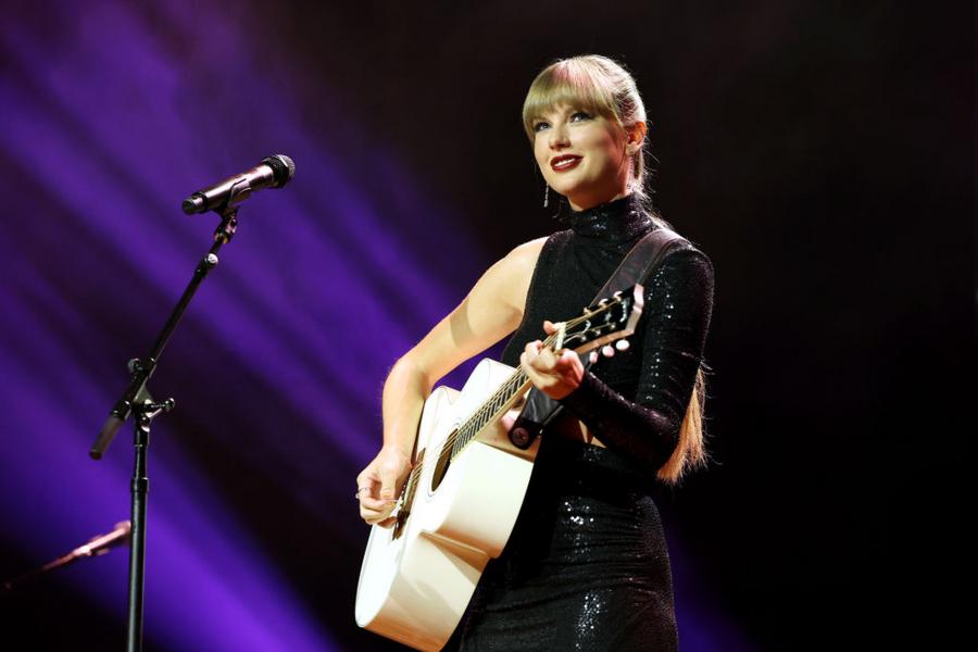 GettyImages 1243395808 Los sellos discográficos están planeando impedir que otros artistas repitan el éxito de las regrabaciones de Taylor Swift