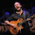 How Dave Matthews Earned His $300 Million Fortune