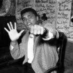 The Fascinating Way Muhammad Ali And Howard Stern Are Tied Together In History