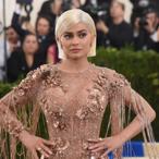 Kylie Jenner Poised To Become First Billionaire Of Kardashian Clan