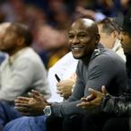 Floyd Mayweather Shows Off His $18M "Billionaire's Watch"