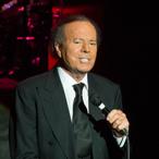 Julio Iglesias Has An Absolutely Massive Net Worth…And Owns An Airport