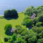 Once Listed For $140 Million – An 11-Acre Hamptons Home Was Auctioned For $700k