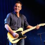 Bruce Springsteen Reportedly Wants To Sell The Rights To His Catalog, Which Could Be Worth More Than $400 Million