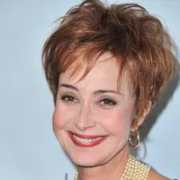 Annie Potts Net Worth | Celebrity Net Worth