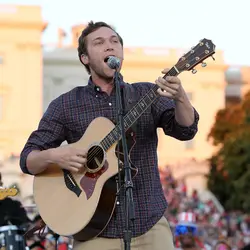 Winner On 'American Idol' Phillip Phillips' Family Selling Their Pawn Shop