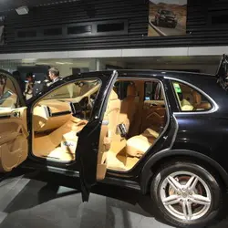 Adriana Lima Net Worth | Celebrity Net Worth