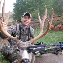 Beth Busbice Net Worth | Celebrity Net Worth