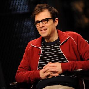 Der 54 Jahre alte 169 cm große Rivers Cuomo im 2024 Foto