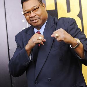 The 74-yaşında 191 cm uzunluğunda Larry Holmes tarihli 2024