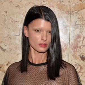 Crystal Renn Latest Celebrity Haircut