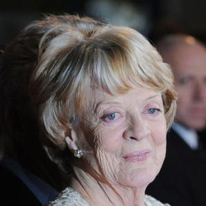 Maggie Smith Net Worth
