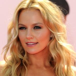Becki Newton Net Worth