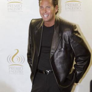 Roberto Palazuelos Net Worth