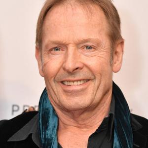 Simon Kirke Net Worth