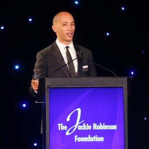Byron Pitts Net Worth