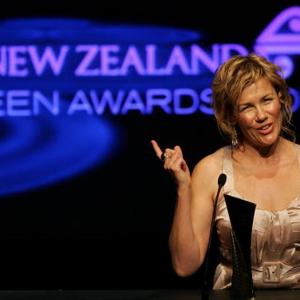 Robyn Malcolm Net Worth