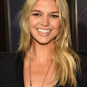 Kelly Rohrbach Latest Celebrity Haircut