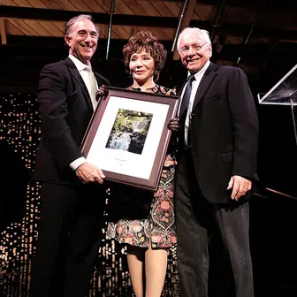 Stewart and Lynda Resnick Net Worth | Celebrity Net Worth