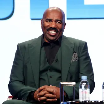 D.L. Hughley Net Worth | Celebrity Net Worth