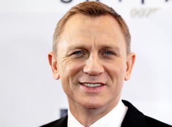 Daniel Craig Finally Agrees To Come Back As Bond - For A Reported $135M ...