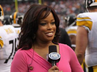 Who is Curt Menefee's wife Viollette?