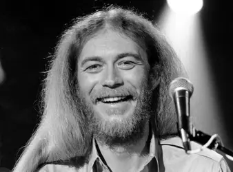 Creadel “Red” Jones Net Worth | Celebrity Net Worth