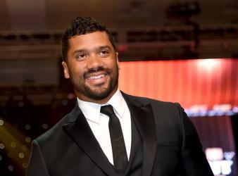 Nike-Endorsed Russell Wilson Signs $87.6 Million Deal With Seahawks –  Footwear News