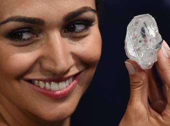 Largest diamond found for 100 years set to sell for £50 million