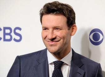 Tony Romo - Age, Bio, Birthday, Family, Net Worth