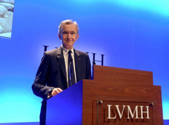 LVMH Sells Donna Karan Brand to G-III for $650 Million - WSJ