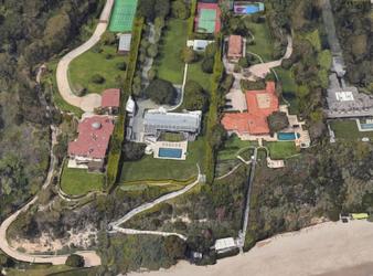 Jay-Z & Beyonce Buy $200 Million Malibu Beach House: Photos – Hollywood Life