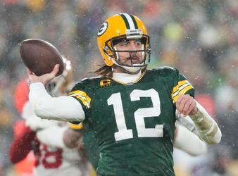 Joe DeCamara Picks The QB: Aaron Rodgers