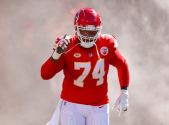 Patrick Mahomes restructures contract with Kansas City Chiefs for record  4-year deal