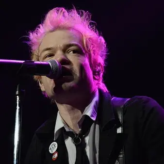 Deryck Whibley Net Worth | Celebrity Net Worth