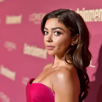 Sarah Hyland Net Worth | Celebrity Net Worth
