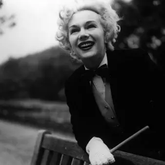 Zsa Zsa Gabor Net Worth | Celebrity Net Worth