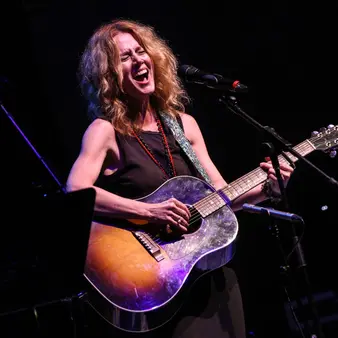 Allison Moorer Net Worth | Celebrity Net Worth