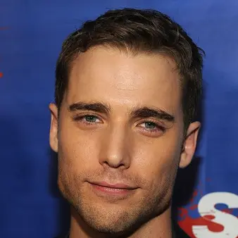 Dustin Milligan Net Worth