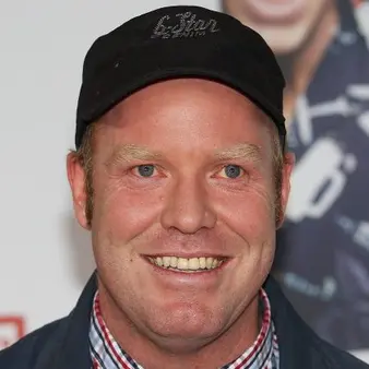 Peter Helliar Net Worth