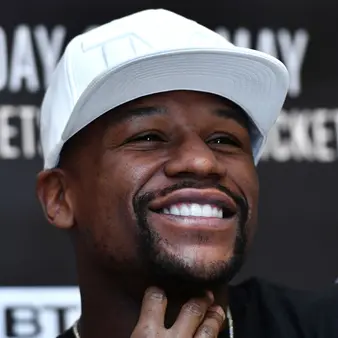 How Floyd Mayweather Makes And Spends His $400 Million Personal Fortune