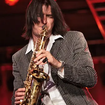 Warren Hill Net Worth | Celebrity Net Worth