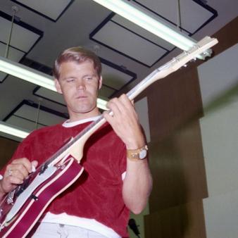 Glen Campbell Net Worth | Celebrity Net Worth