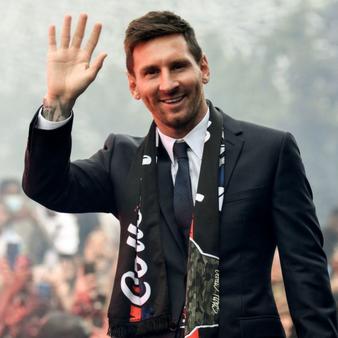 Lionel Messi Gets Paid A TON Of Money To Take 5-Star Vacations In Saudi Arabia And Post Photos To Social Media (According To Leaked Contract)