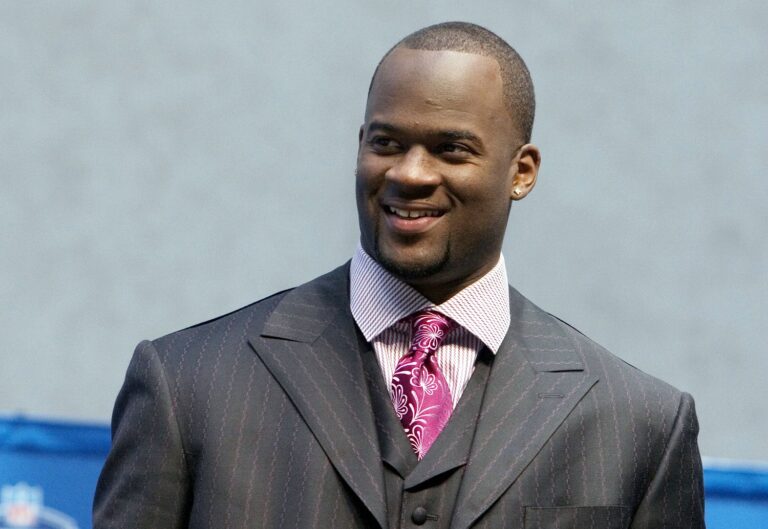 Vince Young Net Worth | Celebrity Net Worth