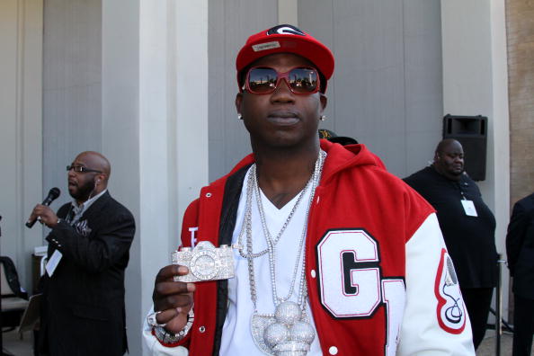 Gucci Mane shows off some of his jewelry