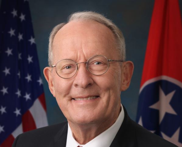 Lamar Alexander Net Worth | Celebrity Net Worth