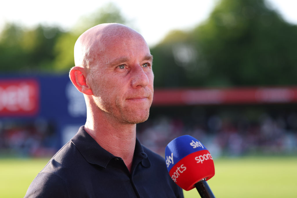 Revealed: Nicky Butt's Assets & Salary & Career Highlights Net Worth 2026: Career Earnings & Assets
