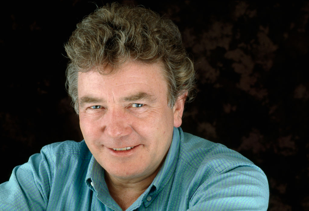 Revealed: Albert Finney's Assets & Salary ( Updated) Net Worth 2026: Career Earnings & Assets