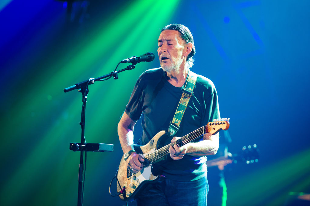 Latest Update: Chris Rea's Total Wealth - Is the Star a Billionaire? Net Worth 2026: Career Earnings & Assets